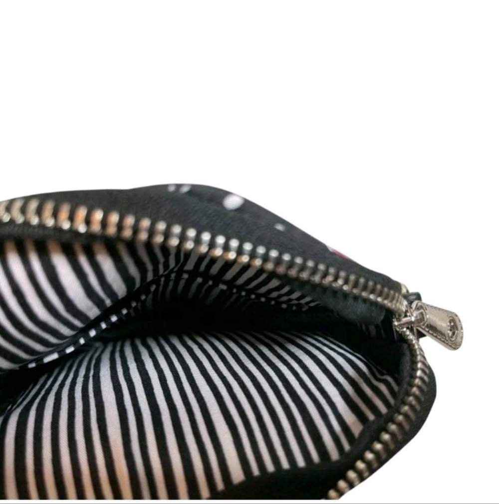 Brighton Hearts A Flutter Crossbody Utility Bag NWT - Picture 6 of 8